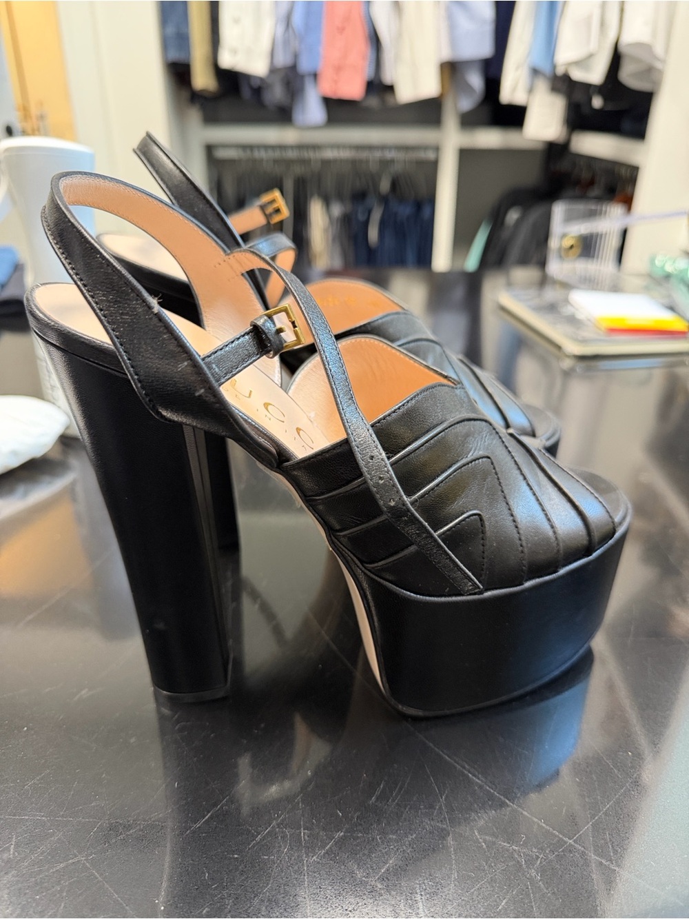 Gucci Black Leather Platform Slingback Sandals - Picture 2 of 5